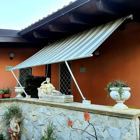 Lägenhetshotell Salento - A Casa Di Lilli 4*