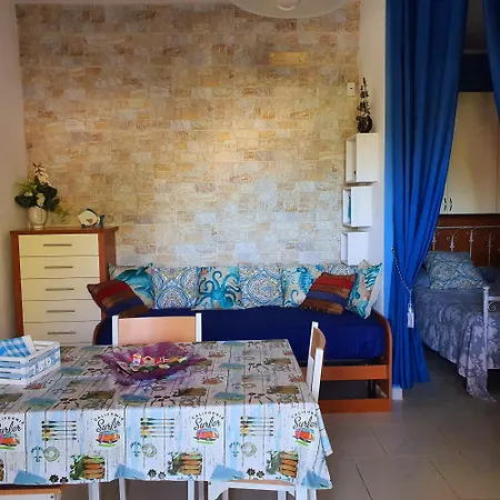 Lägenhetshotell Salento - A Casa Di Lilli