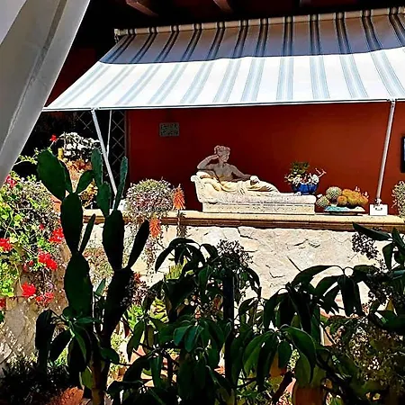Aparthotel Salento - A Casa Di Lilli 4*