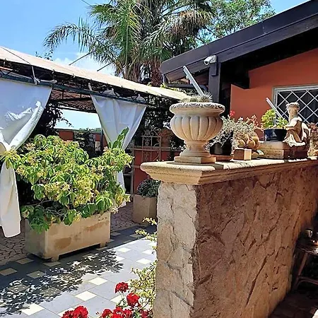Salento - A Casa Di Lilli Apartahotel 4*